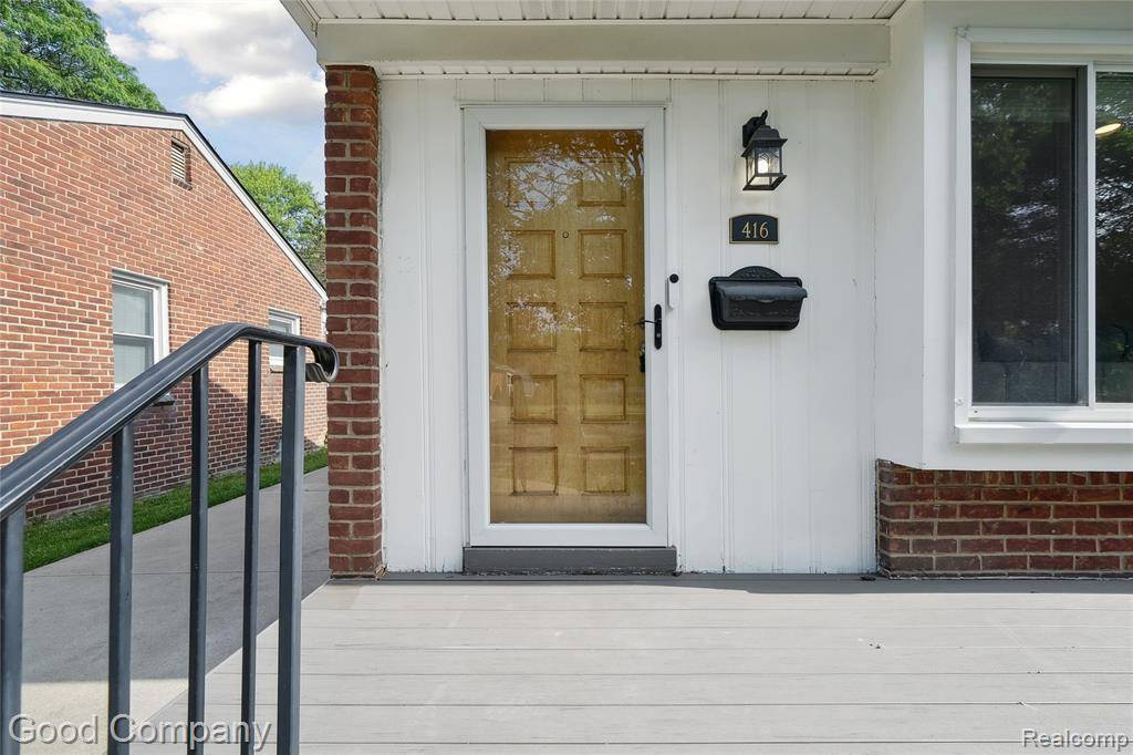 Royal Oak, MI 48073,416 Jeffrey Avenue