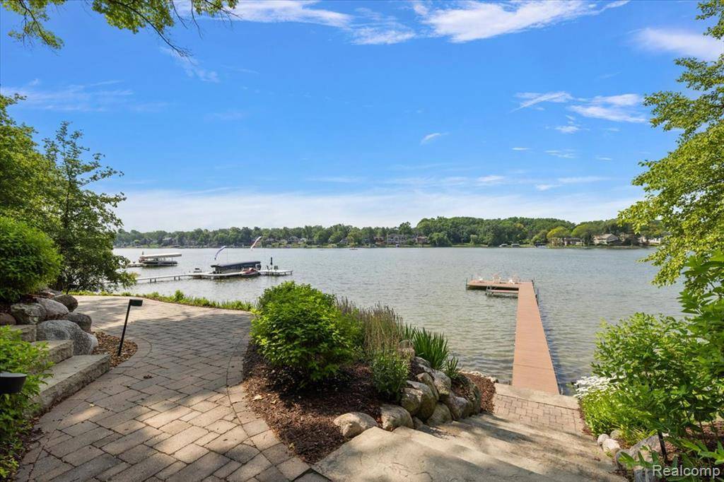 West Bloomfield Twp, MI 48324,3678 Elder Road S