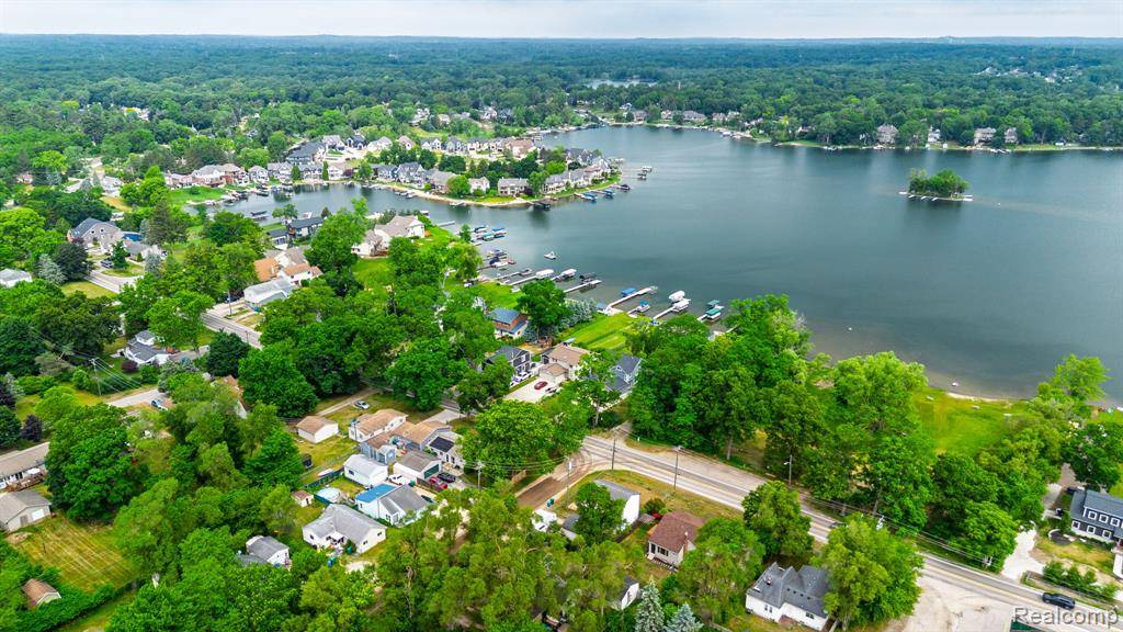 Commerce Twp, MI 48390,1311 W Oakley Park Road