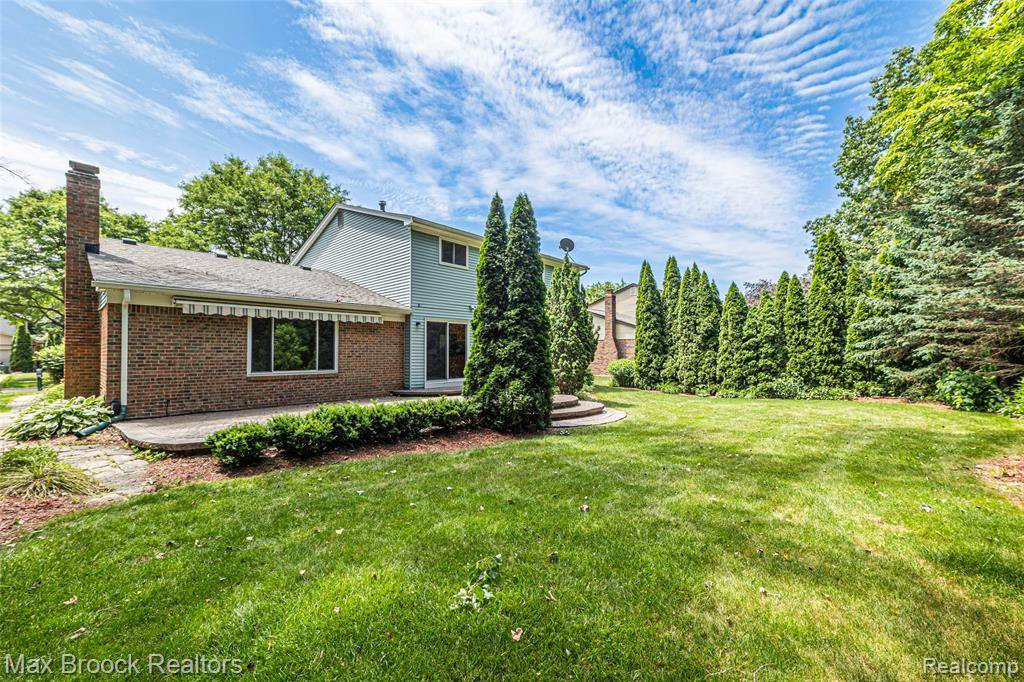 Troy, MI 48085,683 Thurber Drive