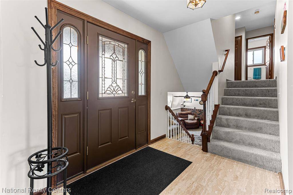 Wixom, MI 48393,1306 Bishops Terrace