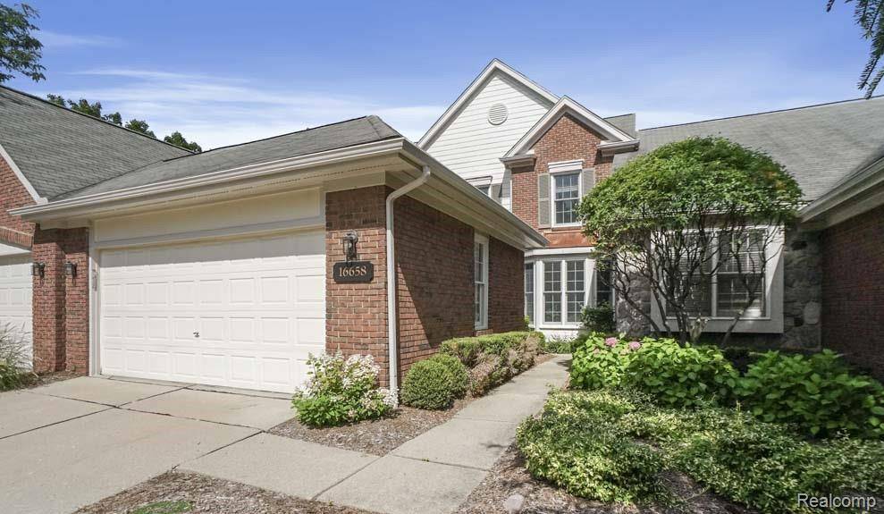 Northville, MI 48168,16658 E Country Knoll Drive E 47