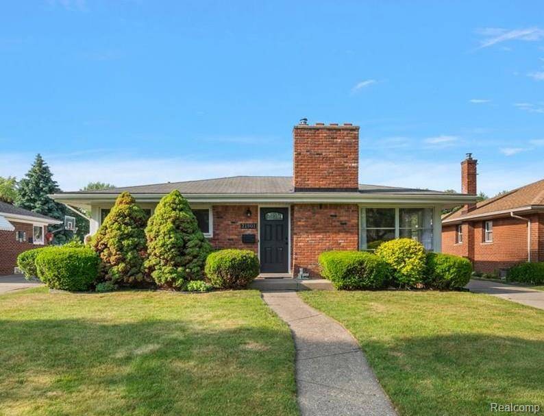 St. Clair Shores, MI 48081,21901 Lakeland Street
