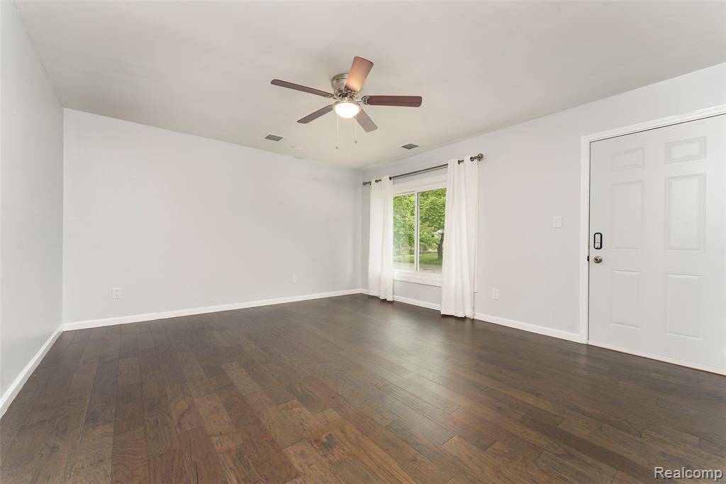 Ypsilanti Twp, MI 48198,1478 Desoto Avenue