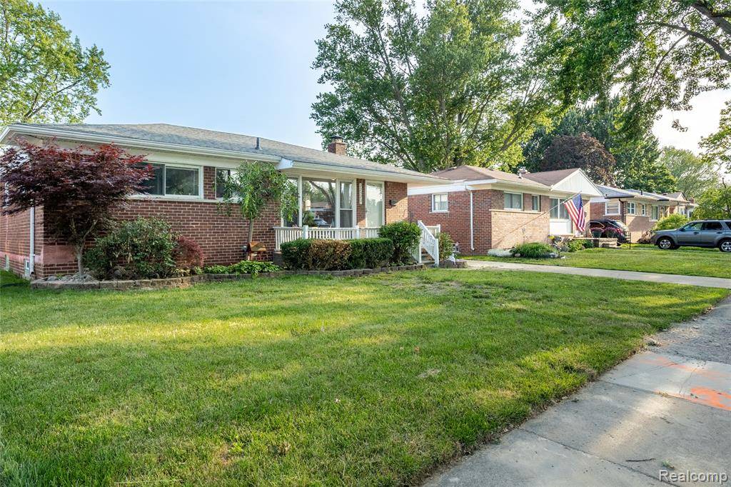St. Clair Shores, MI 48082,22520 Raymond Court
