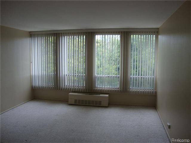 Dearborn, MI 48124,22700 GARRISON Street 310
