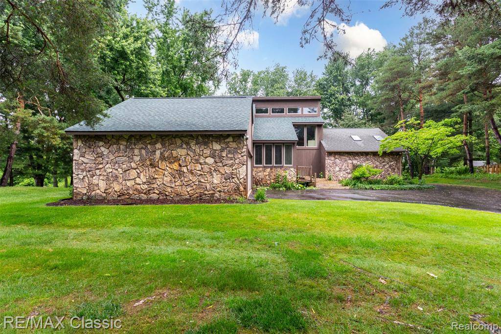 Milford Twp, MI 48381,1222 Manderly Drive