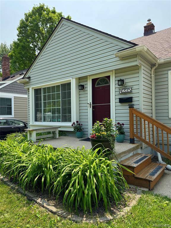 Berkley, MI 48072,4235 Bacon Avenue