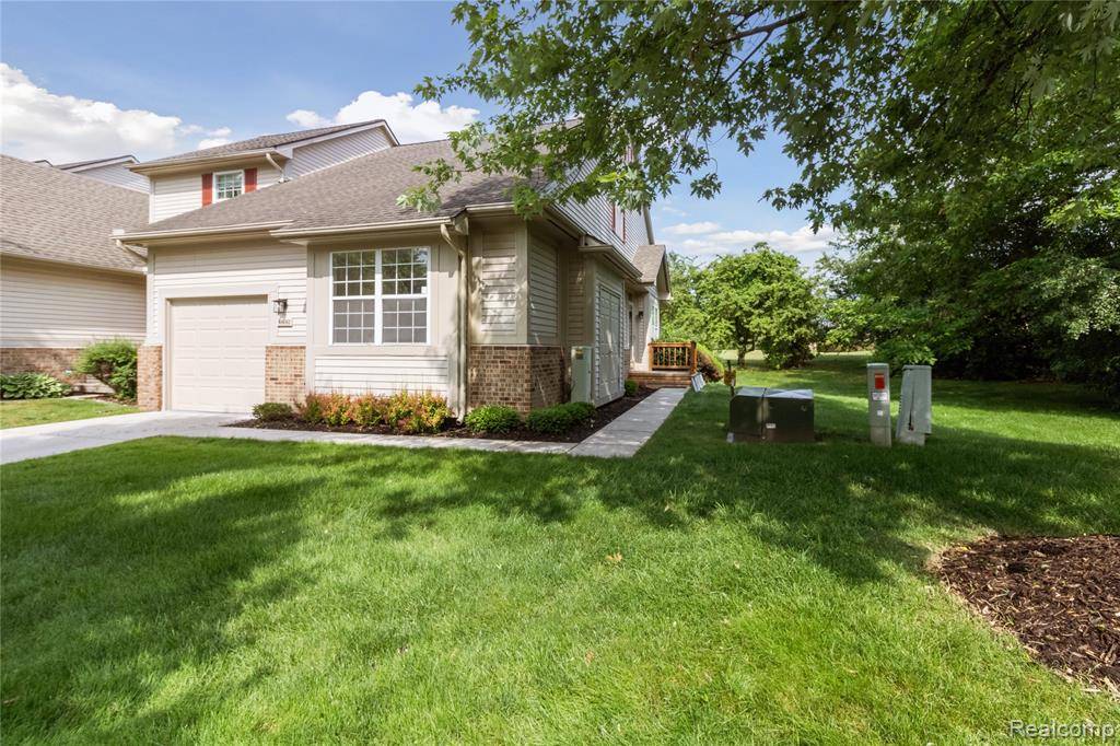 Novi, MI 48377,41683 Juniper Circle