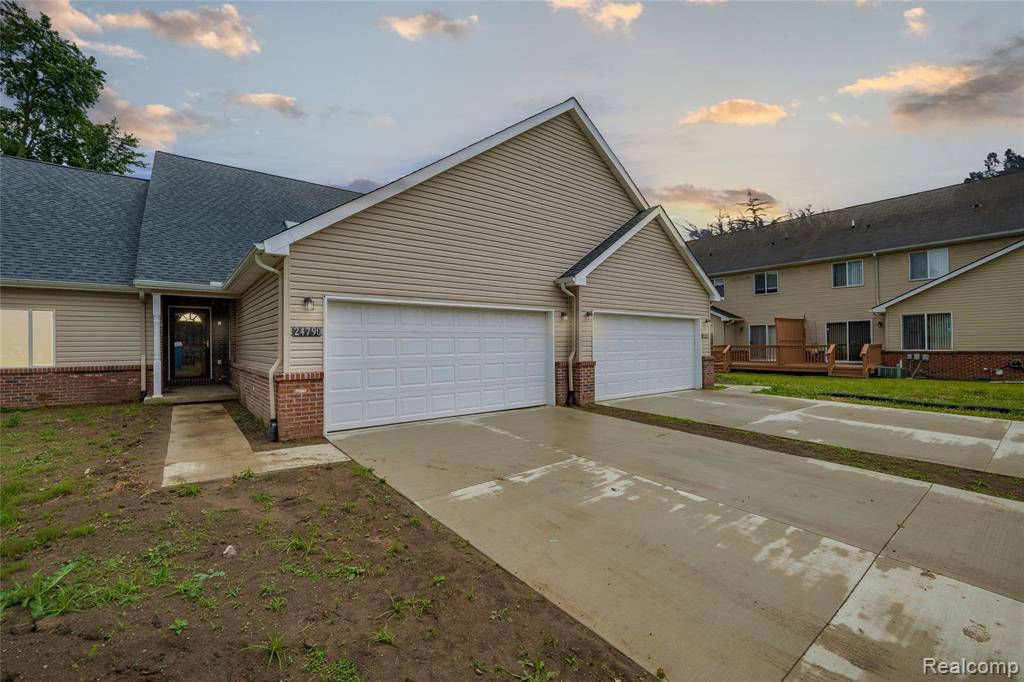 Redford Twp, MI 48239,24790 Ashley Court