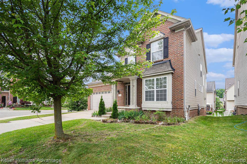 Novi, MI 48374,27455 Harrington Way