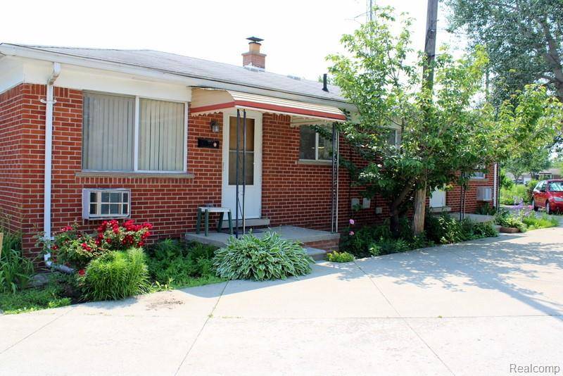 Lincoln Park, MI 48146,2361 Ferris Avenue