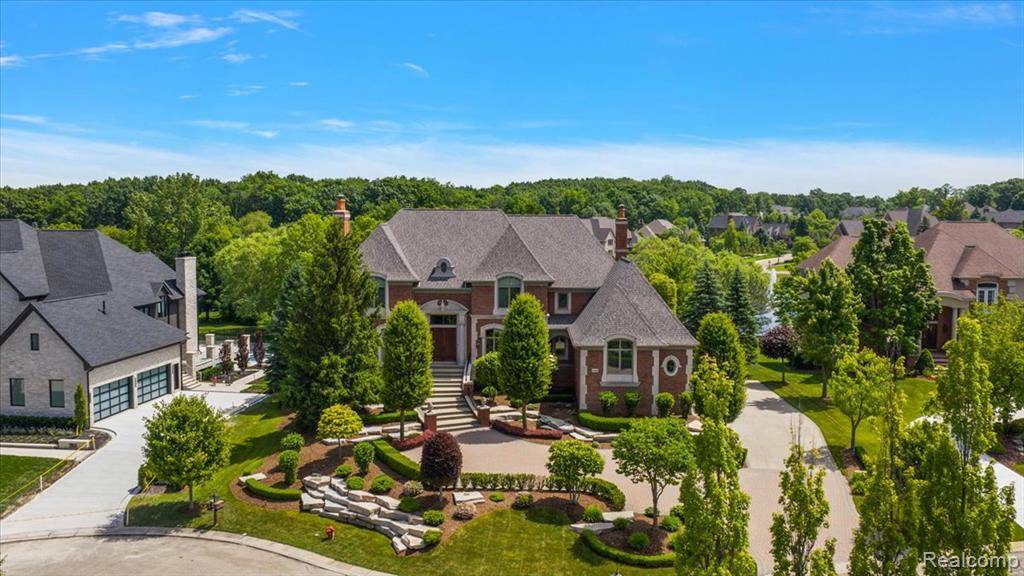 Rochester, MI 48306,2848 Croftshire Court