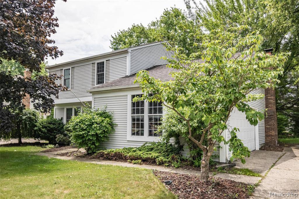Novi, MI 48375,24475 Jamestowne Road