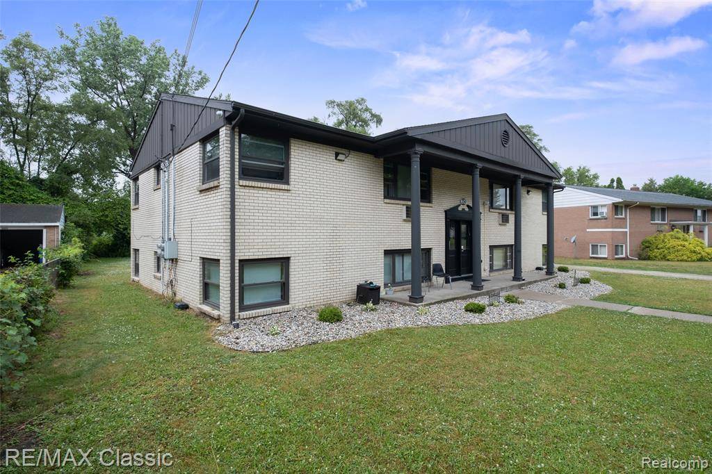 Grand Rapids, MI 49508,3241 Marshall Avenue SE