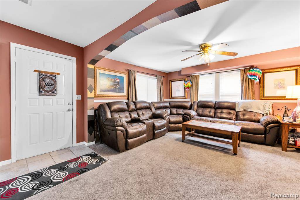 Farmington Hills, MI 48336,21721 Jefferson Street