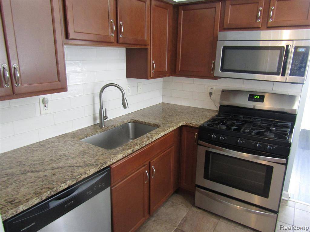 Melvindale, MI 48122,18655 Wood Street