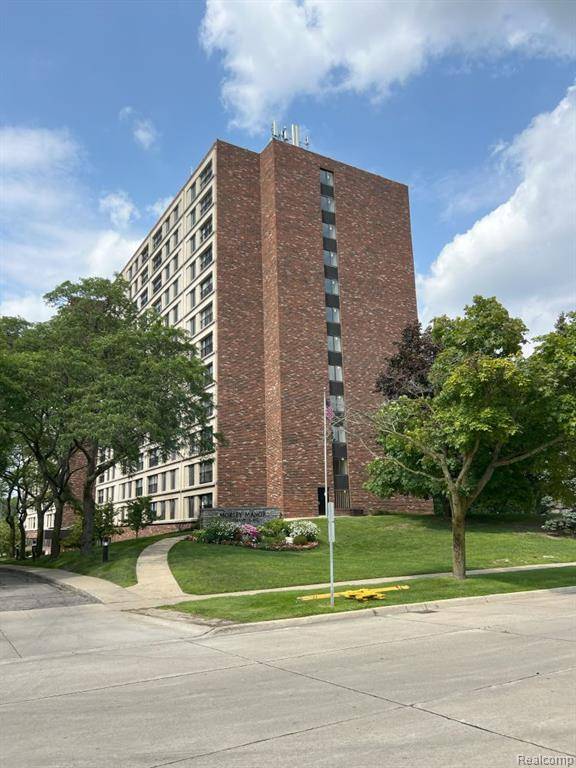 Dearborn, MI 48124,21800 Morley Avenue 104