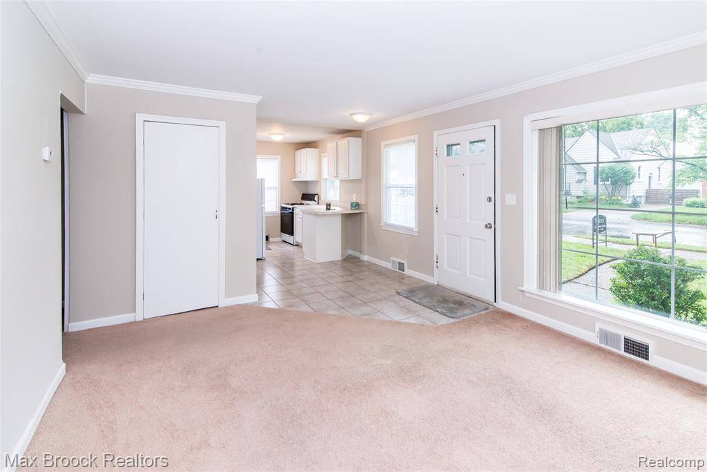 Ferndale, MI 48220,2038 Moorhouse Street