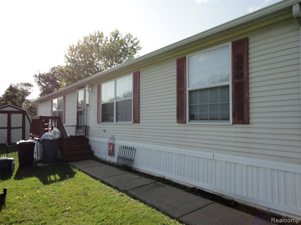 Bedford Twp, MI 48182,453 Glencoe Drive