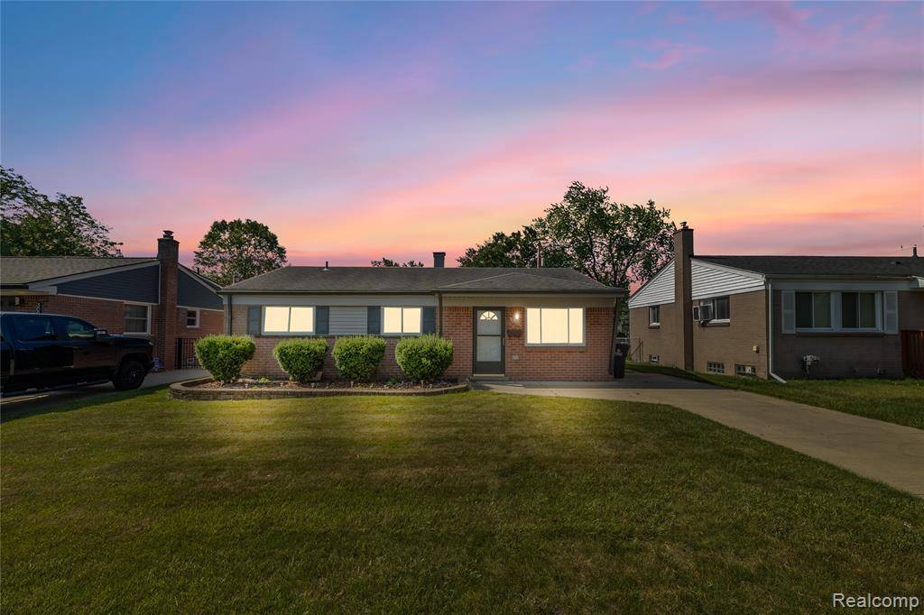 Westland, MI 48186,30925 Steinhauer Street