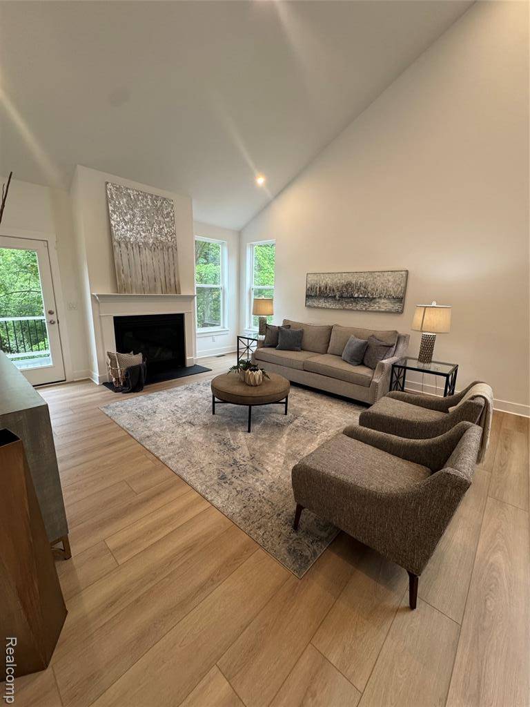 West Bloomfield Twp, MI 48323,5332 Trail Vista Dr