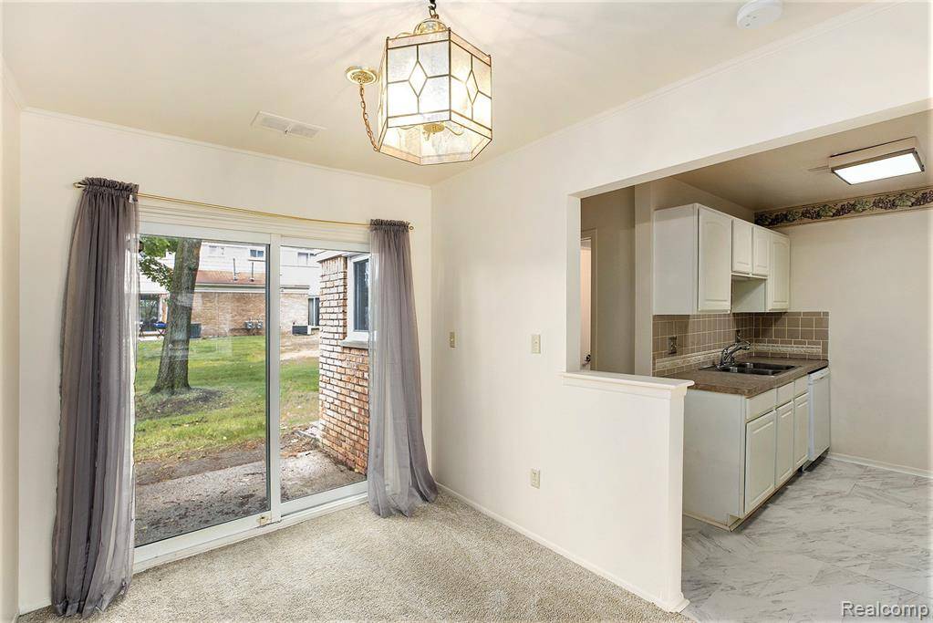 Waterford Twp, MI 48327,1381 Laurel Valley Drive