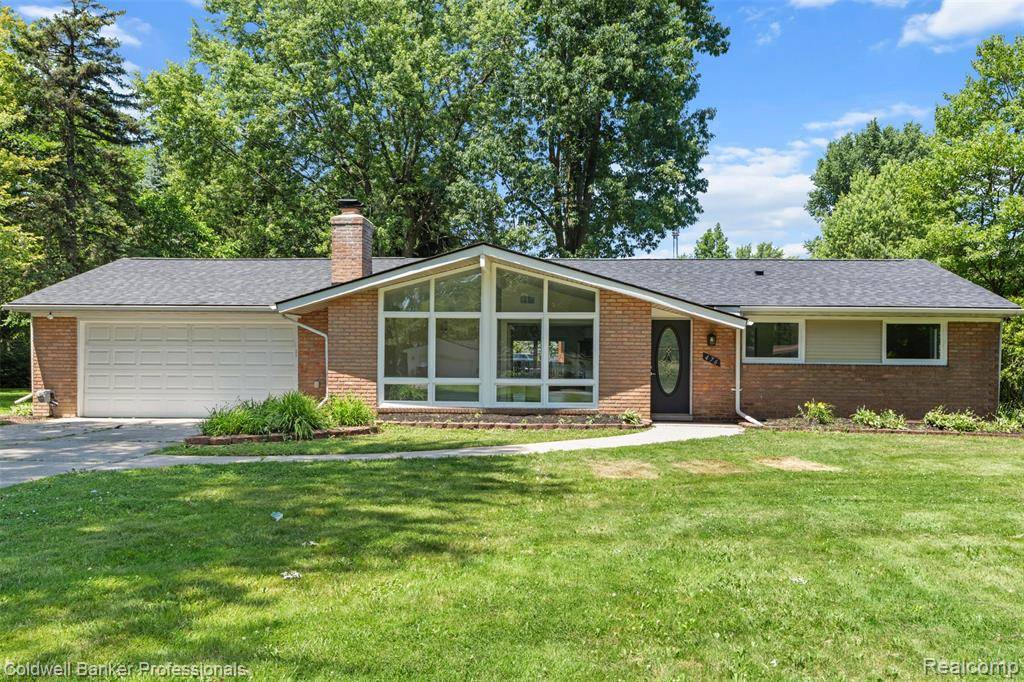 Troy, MI 48084,476 Kirk Lane Drive