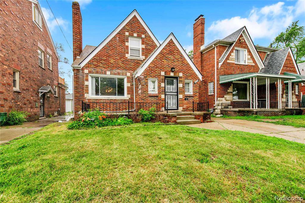 Detroit, MI 48221,18951 Santa Rosa Drive