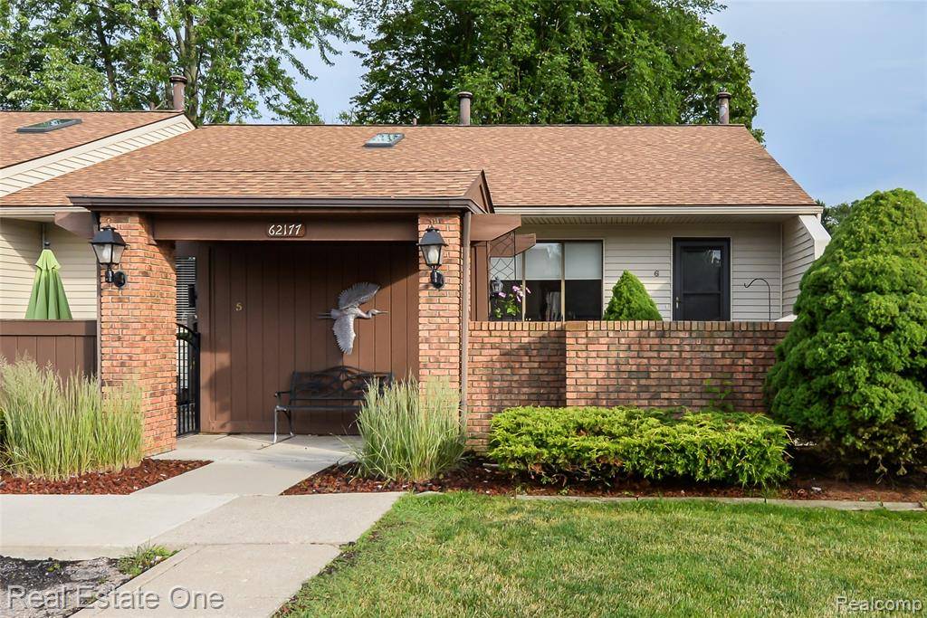 South Lyon, MI 48178,62177 TICONDEROGA 78 6