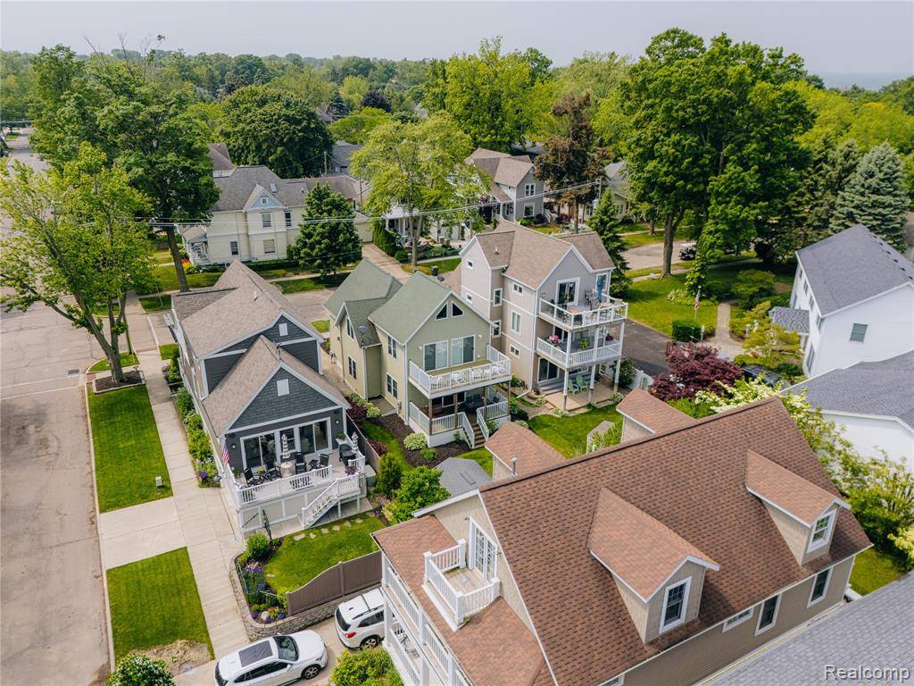 South Haven, MI 49090,229 Huron Street