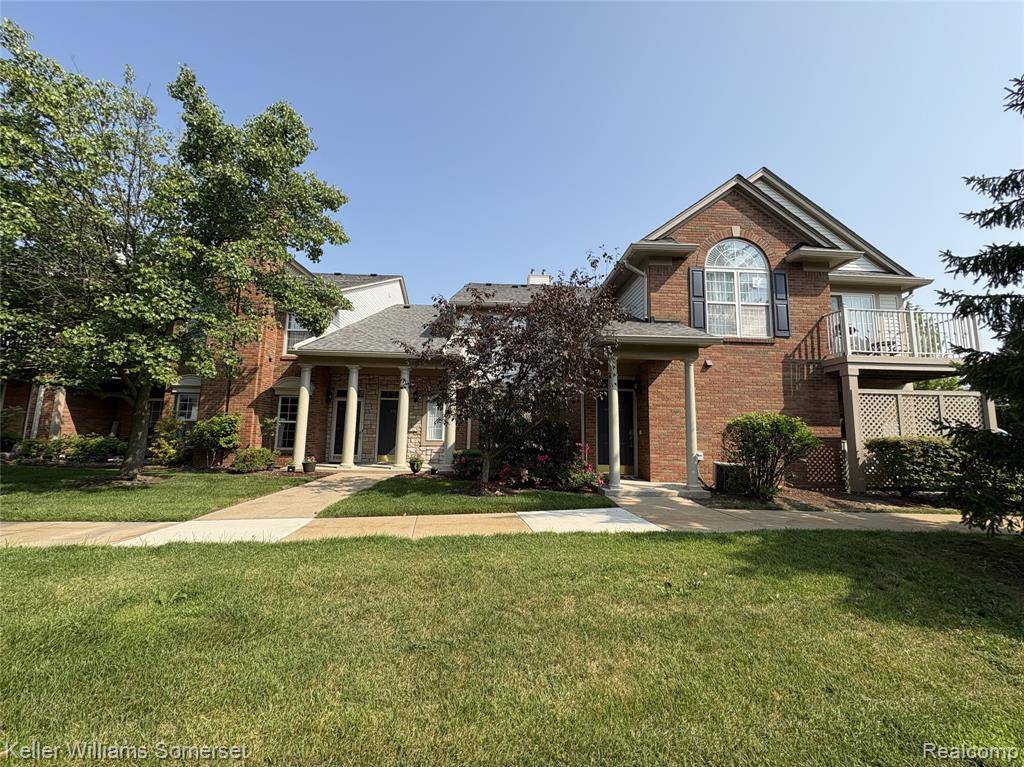 Oakland Twp, MI 48306,3507 TREMONTE Circle N