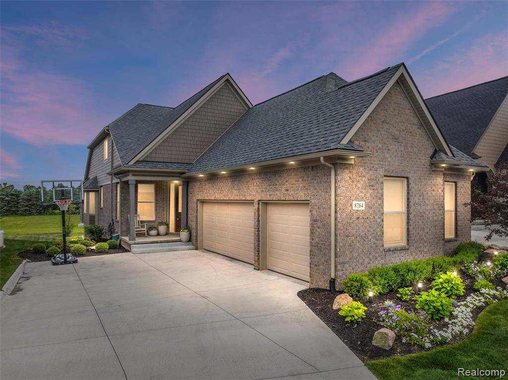 Green Oak Twp, MI 48178,8264 Stoney Creek Drive