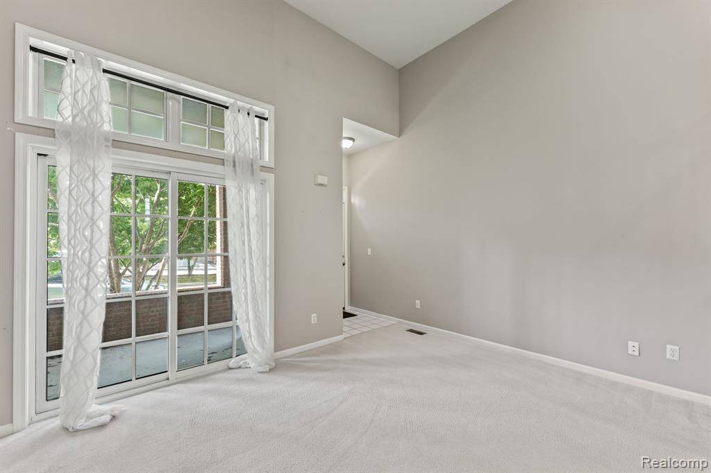 Auburn Hills, MI 48326,3919 Forester Boulevard