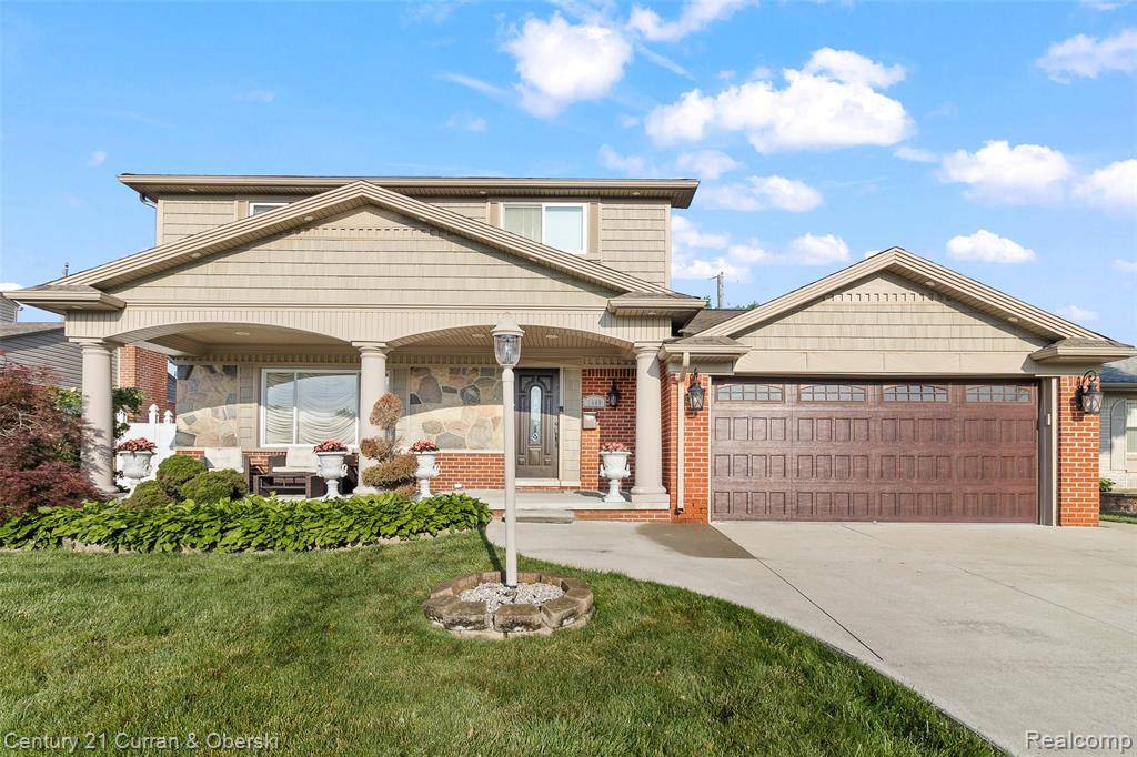 Dearborn Heights, MI 48127,1449 N Charlesworth Street