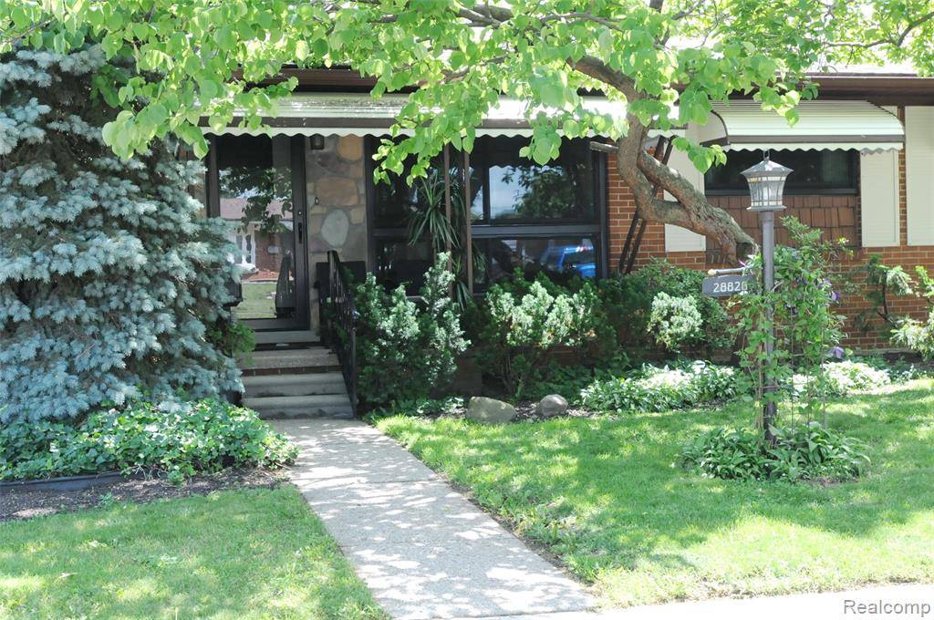St. Clair Shores, MI 48081,28820 Grant Street