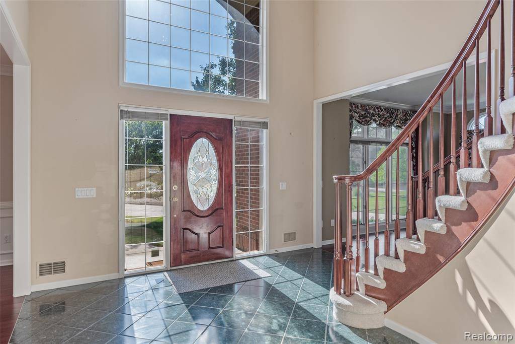Northville, MI 48168,17601 Rolling Woods Circle