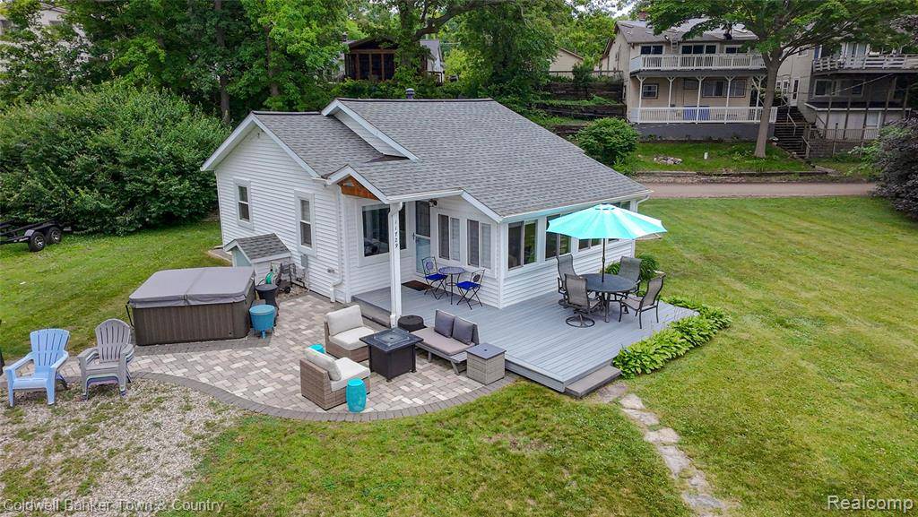 Hamburg Twp, MI 48169,11729 Algonquin Drive