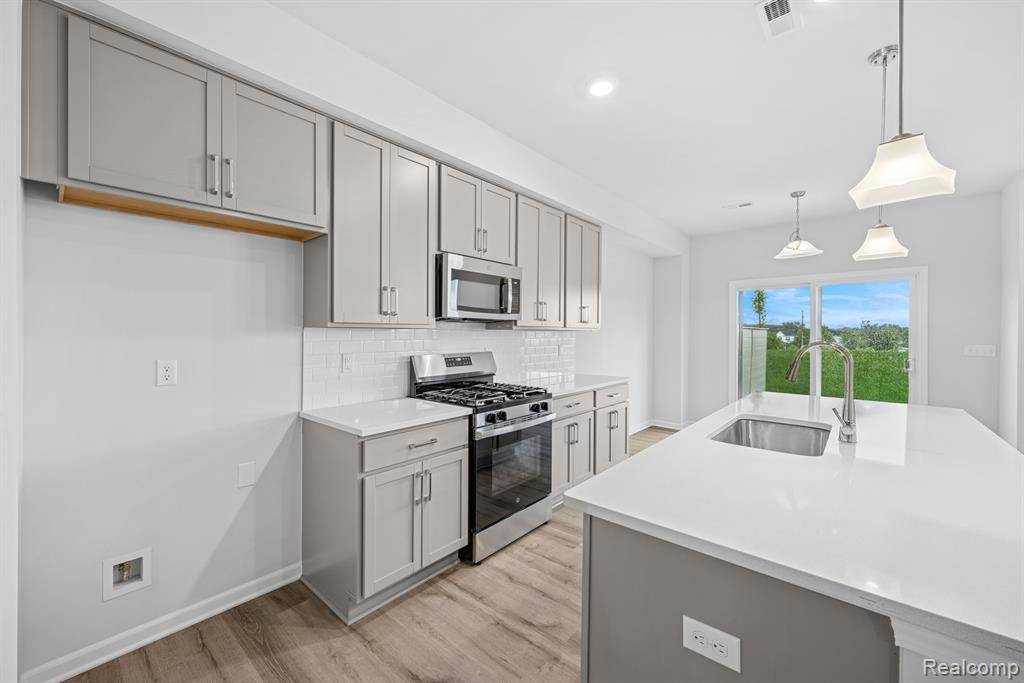 Saline Twp, MI 48176,1302 Salt Springs Drive