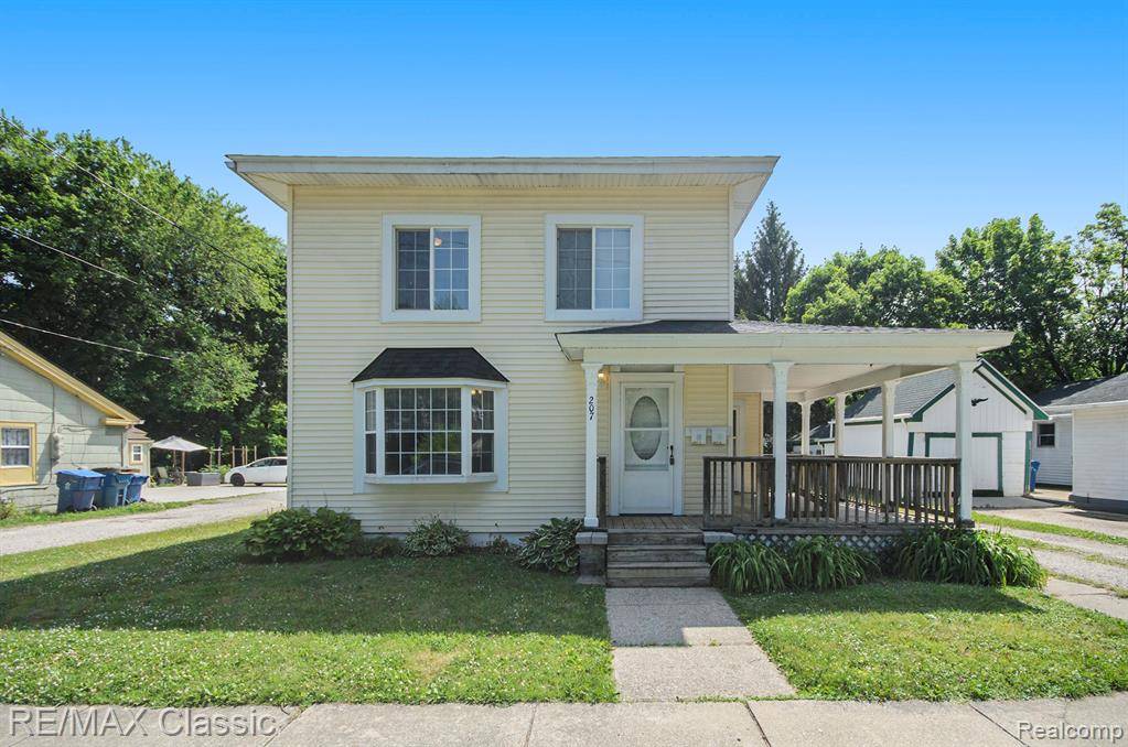 Holly Vlg, MI 48442,207 Washington Street