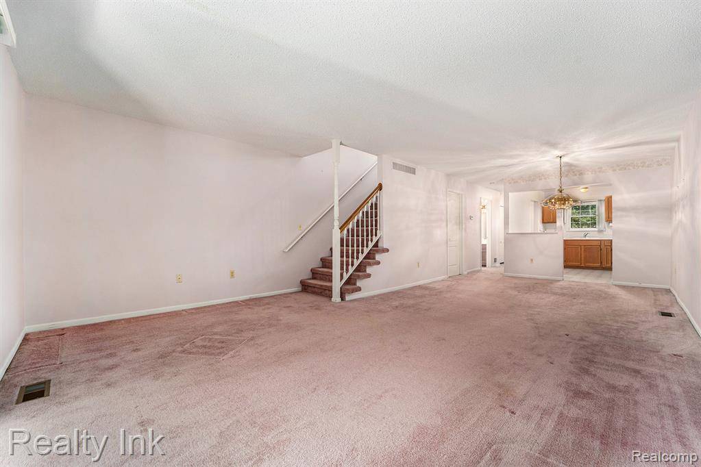 Westland, MI 48185,35898 Castlewood Court