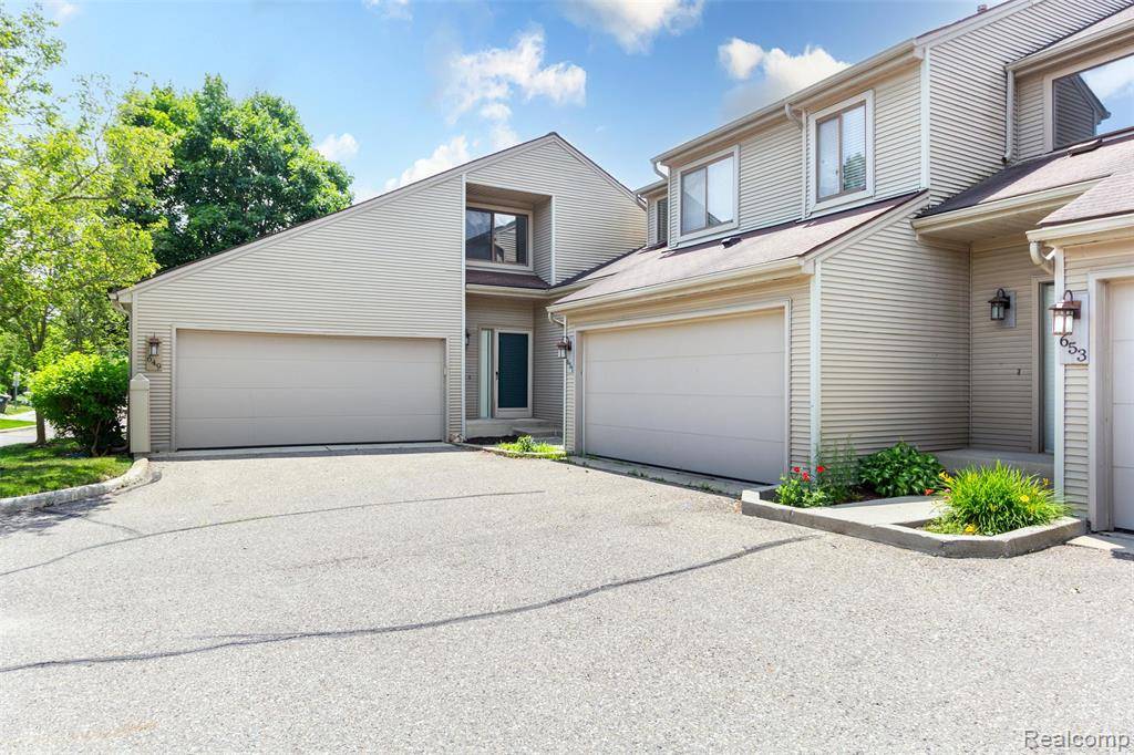Rochester Hills, MI 48307,649 Glasgow Court