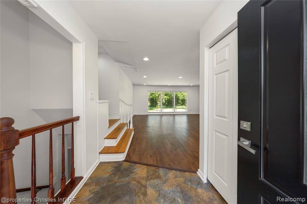 West Bloomfield Twp, MI 48322,7137 Stonebrook Road