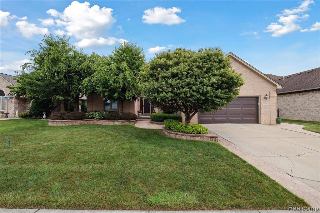 Macomb Twp, MI 48042,51798 Sequoya Drive