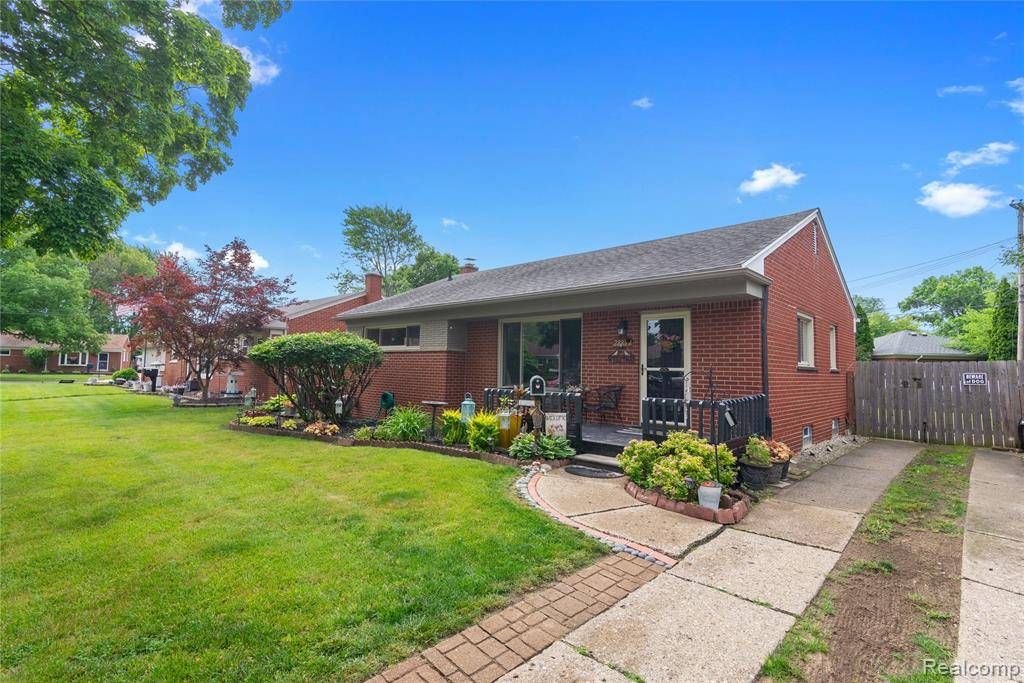 Livonia, MI 48150,28839 Westfield Street