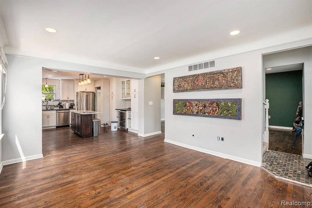 Royal Oak, MI 48073,618 Walnut Avenue