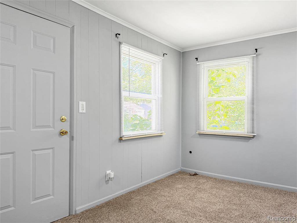 Pontiac, MI 48340,239 W Cornell Avenue