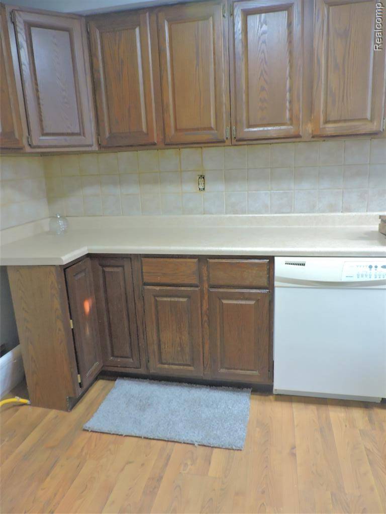 Pontiac, MI 48340,239 W Cornell Avenue