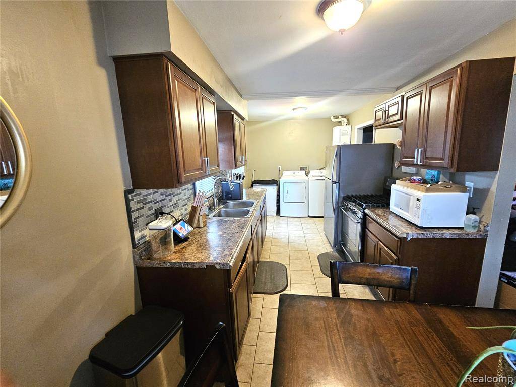 Mt. Morris, MI 48458,356 Spruce Street