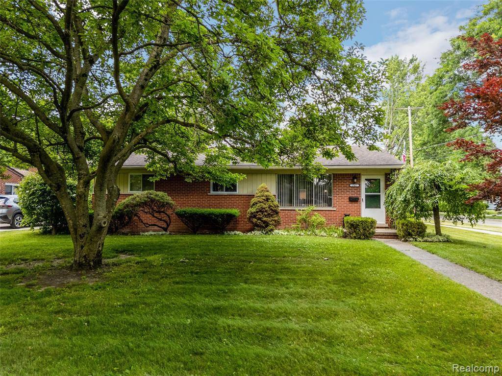 Redford Twp, MI 48240,17457 Indian